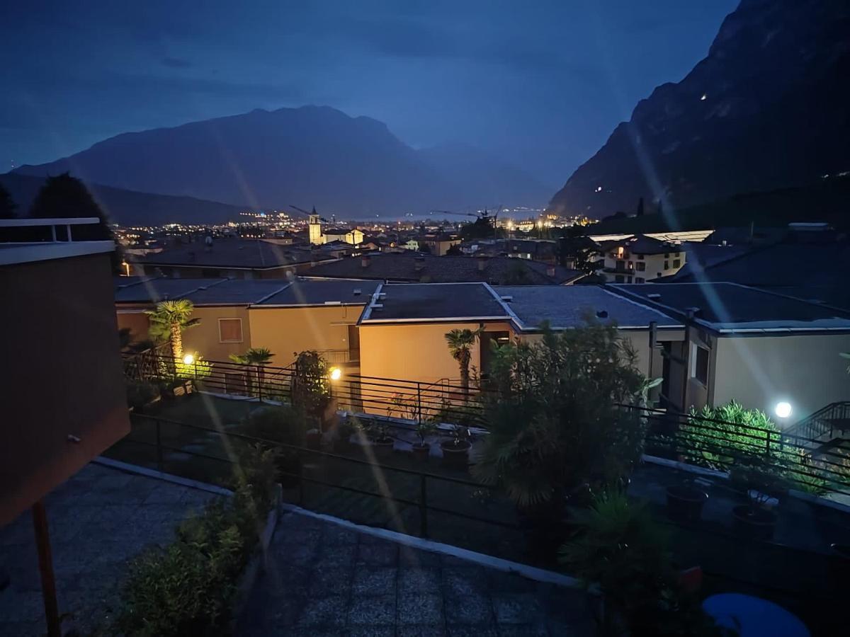 Appartamento Peppino Mit Seeblick Und Pool Riva del Garda Kültér fotó