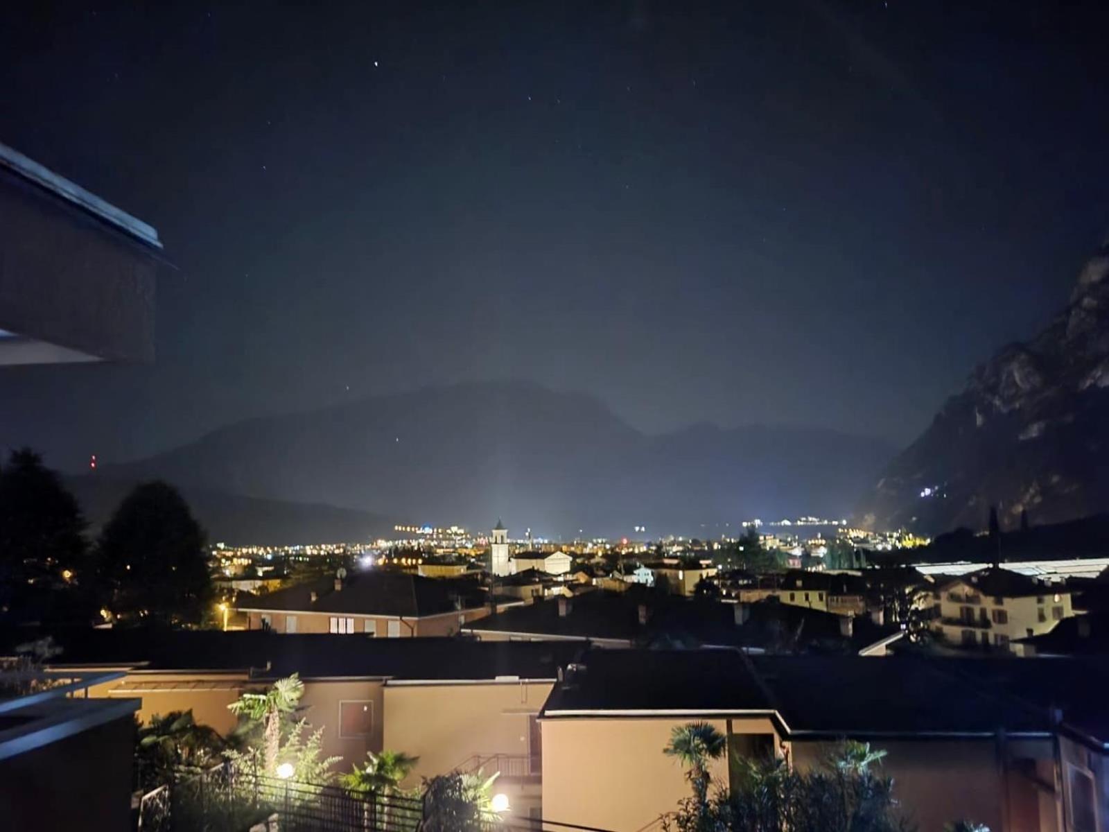 Appartamento Peppino Mit Seeblick Und Pool Riva del Garda Kültér fotó